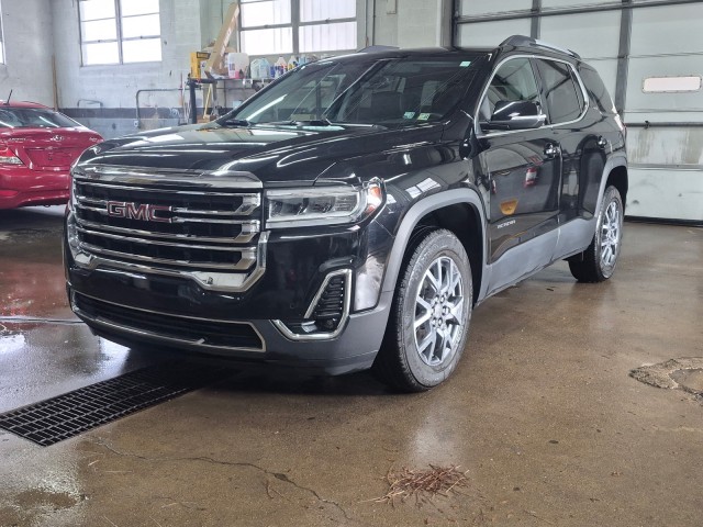 2023 GMC Acadia SLT's photo