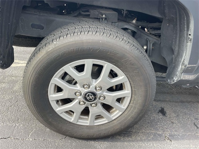2024 Toyota Tacoma SR5 photo 4