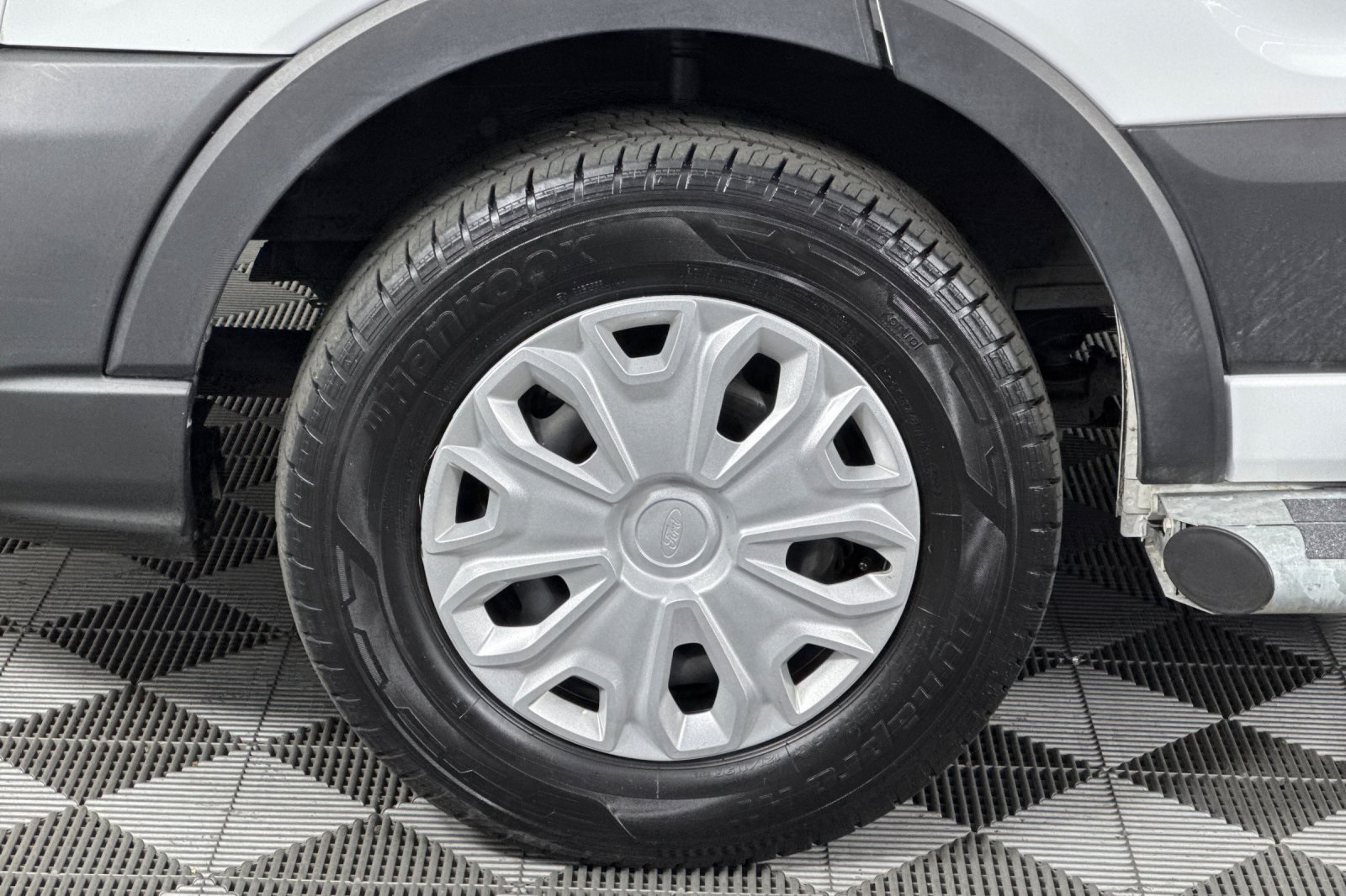 2021 Ford Transit Cargo Van photo 22