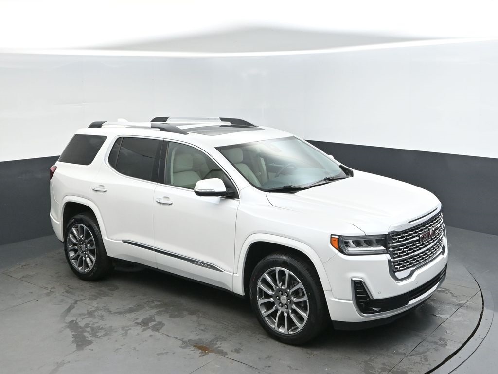 2021 GMC Acadia Denali's photo