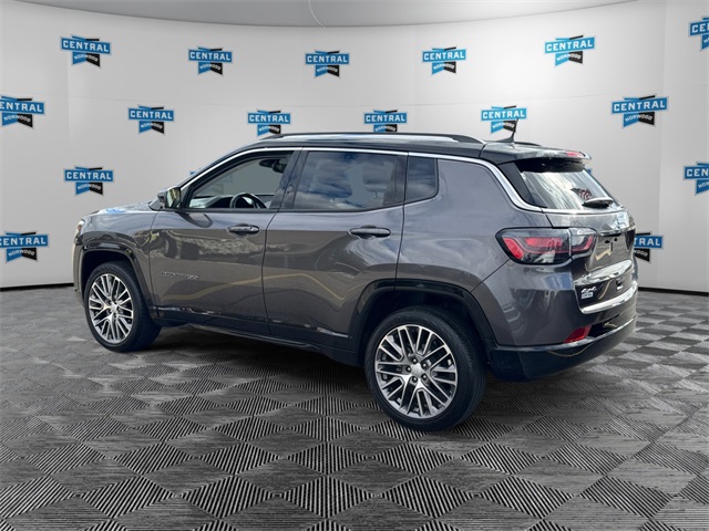 2022 Jeep Compass Limited photo 3