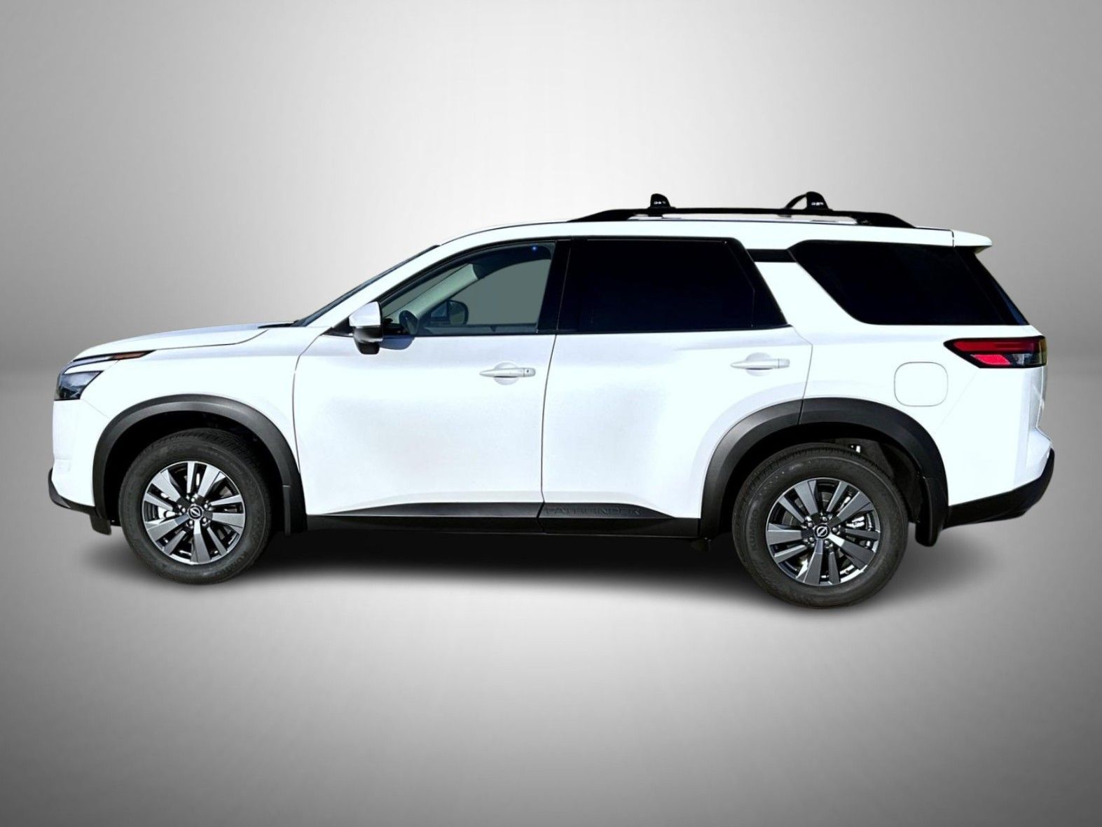2025 Nissan Pathfinder SV photo 8