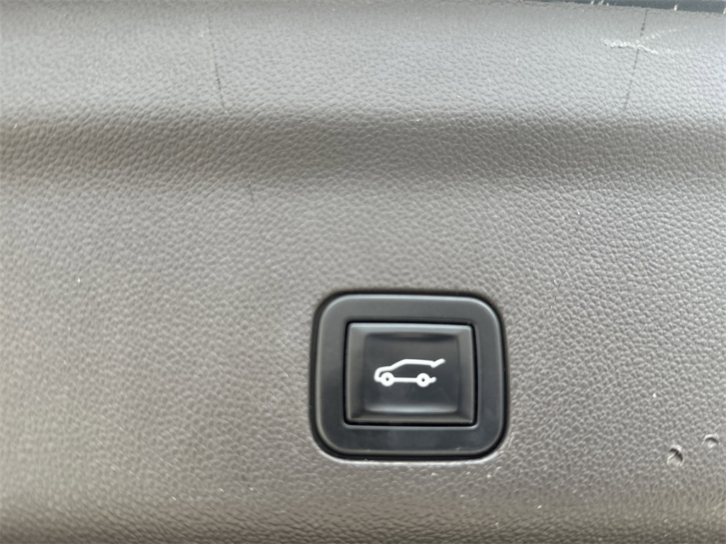 2021 Gmc Yukon Denali photo 32