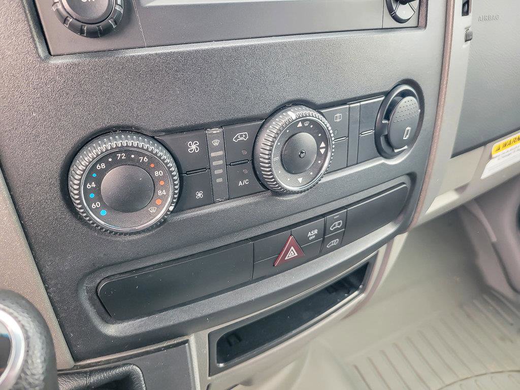 2015 MERCEDES-BENZ SPRINTER - Image 17
