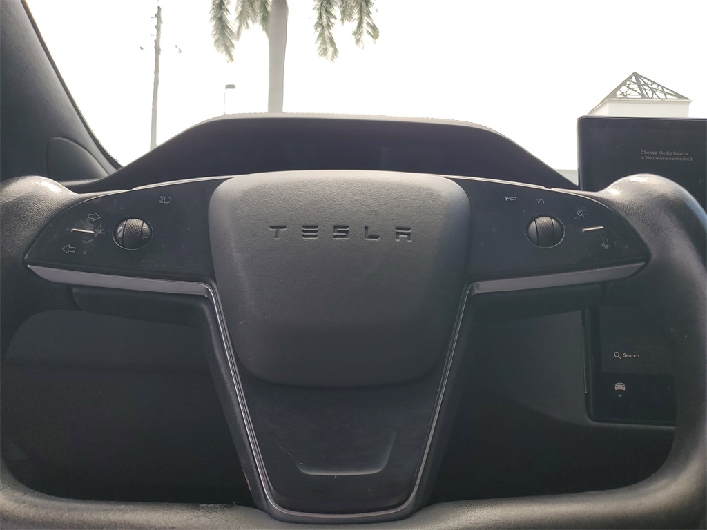 2022 Tesla Model S photo 21