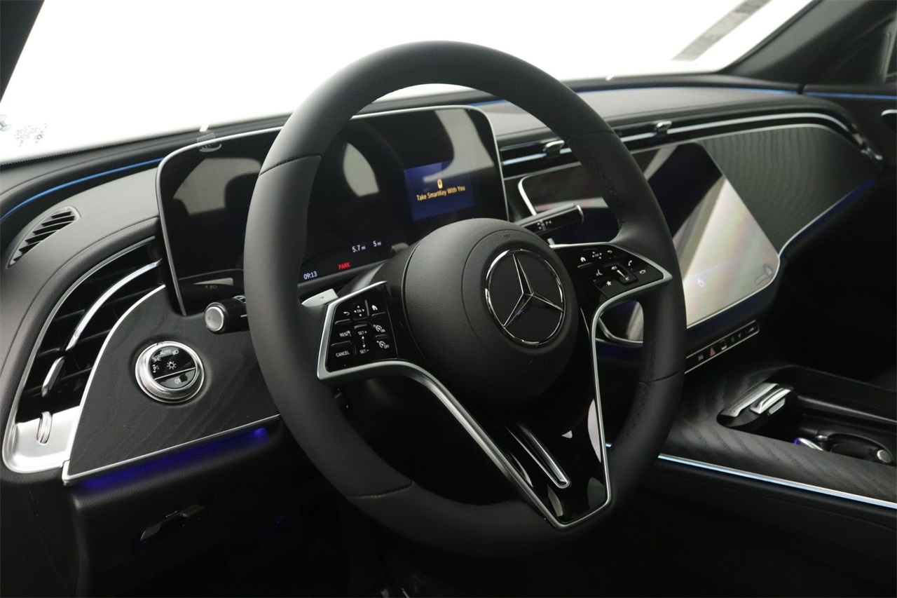 2026 Mercedes Benz E 350 photo 4