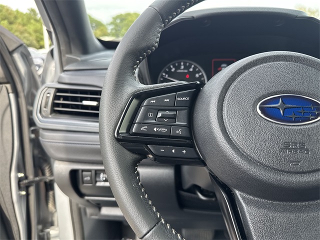 2025 Subaru Forester Premium photo 17