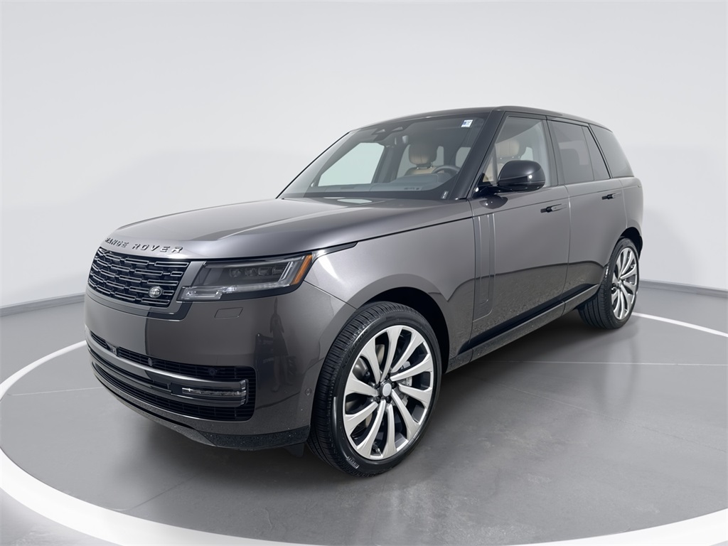 2025 Land Rover Range Rover SE's photo
