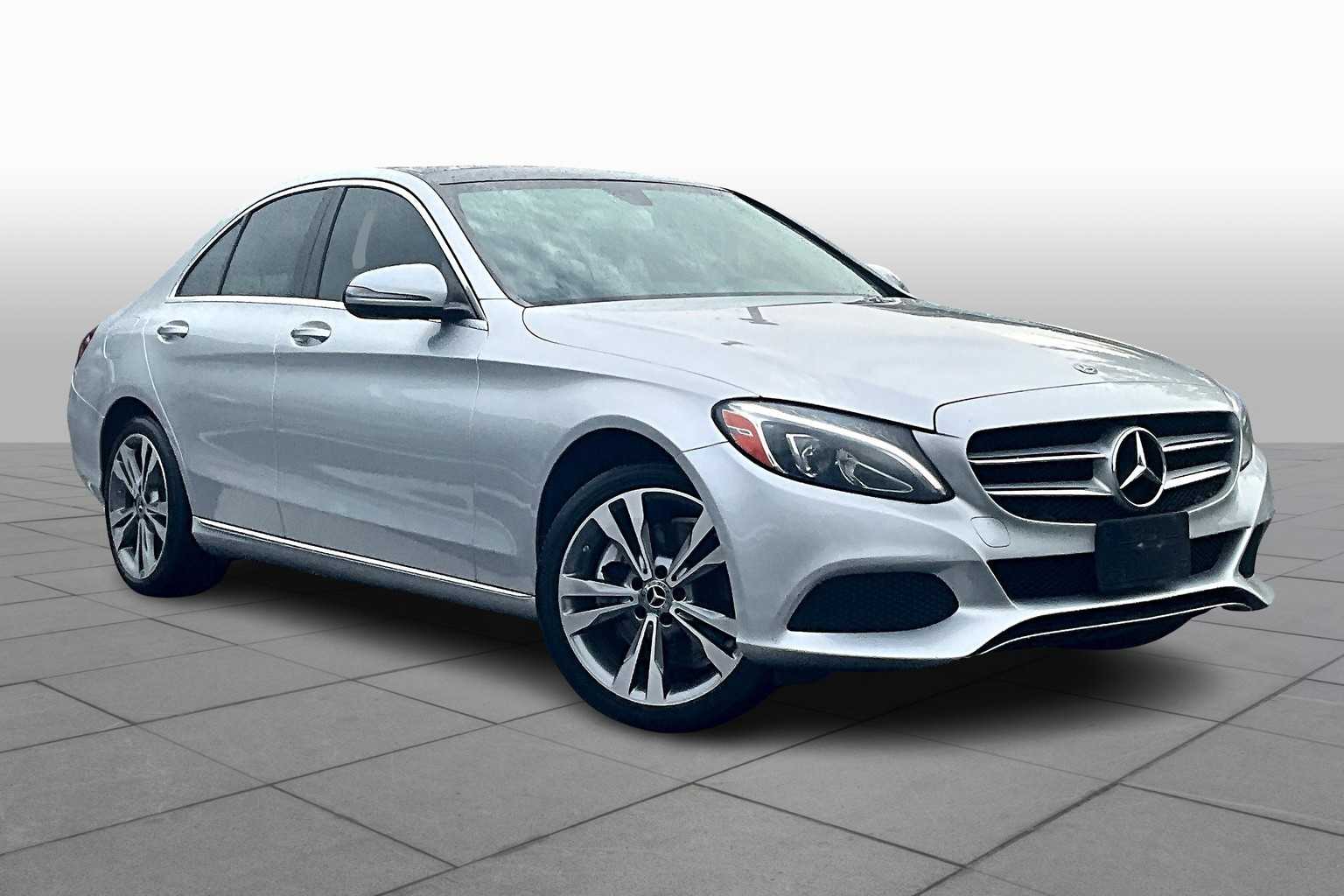 2018 Mercedes Benz C 300 4MATIC photo 2