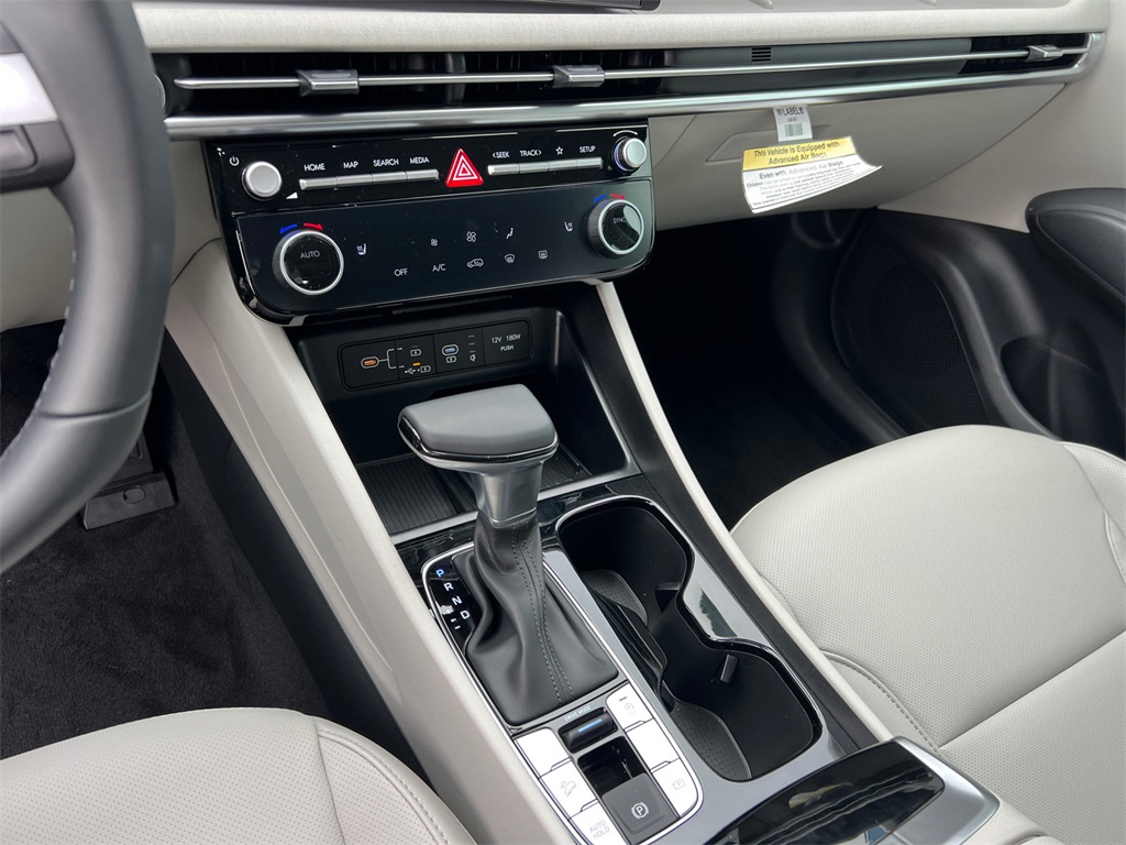 2025 Hyundai Tucson SEL Convenience photo 18