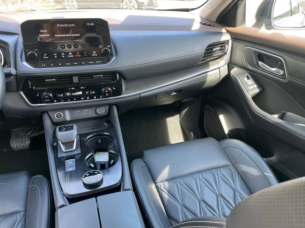 2023 Nissan Rogue Platinum photo 8