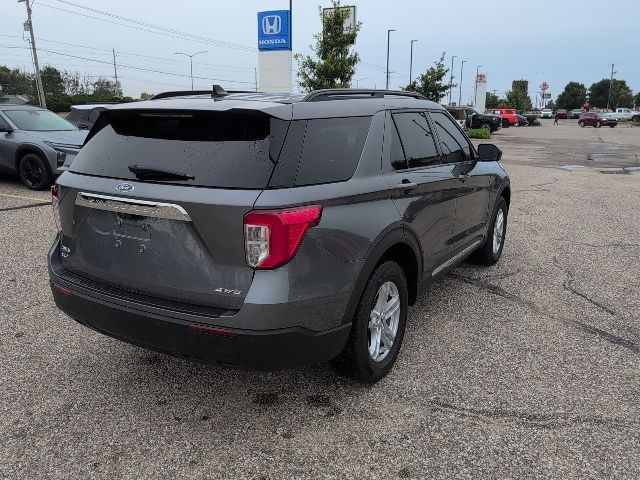 2022 Ford Explorer XLT photo 6