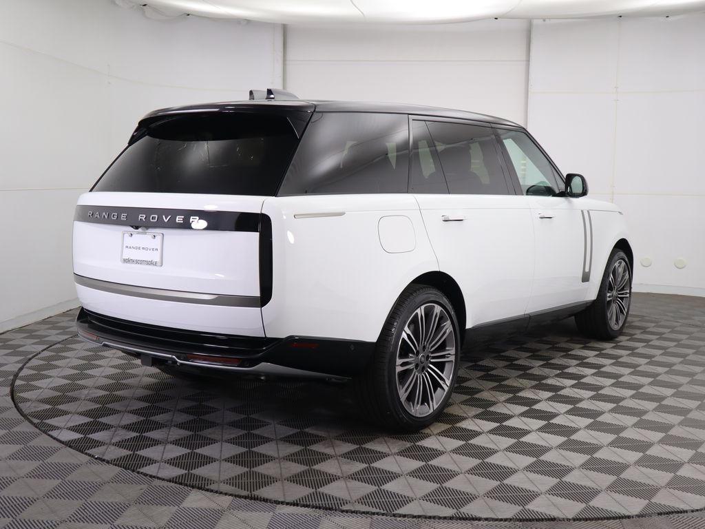 2025 Land Rover Range Rover SE photo 2