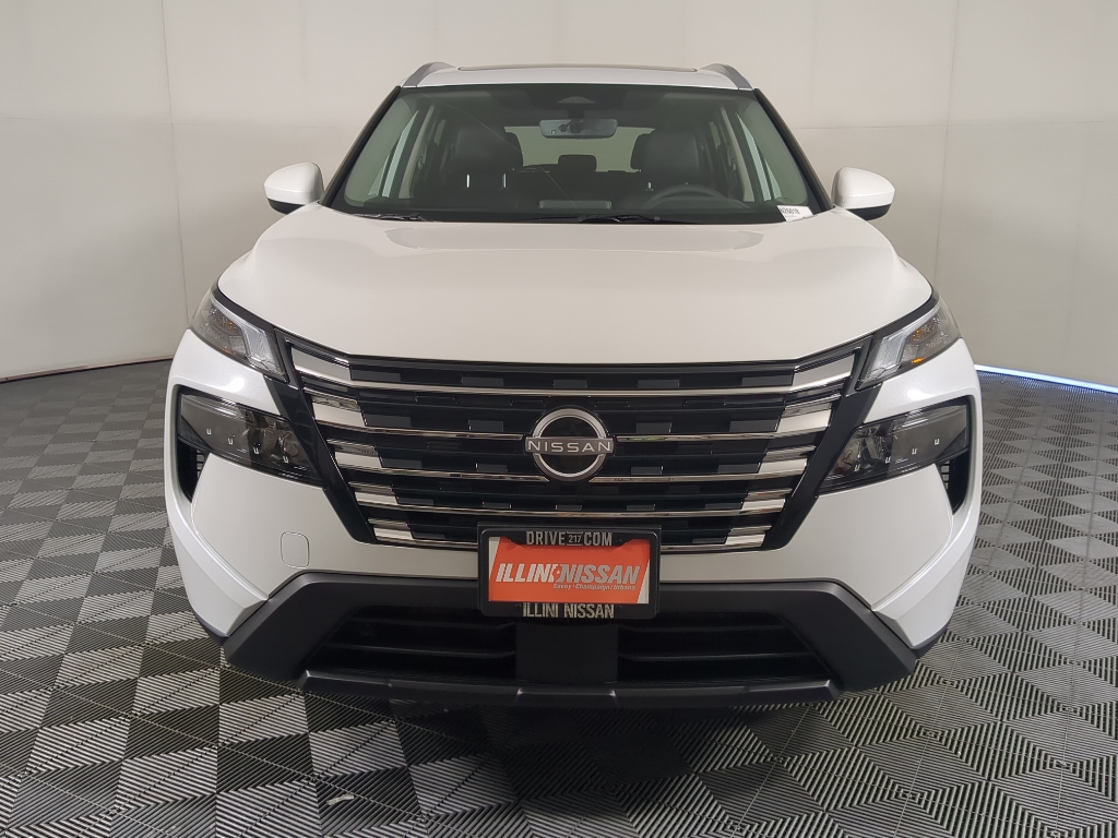 2026 Nissan Rogue SV photo 2