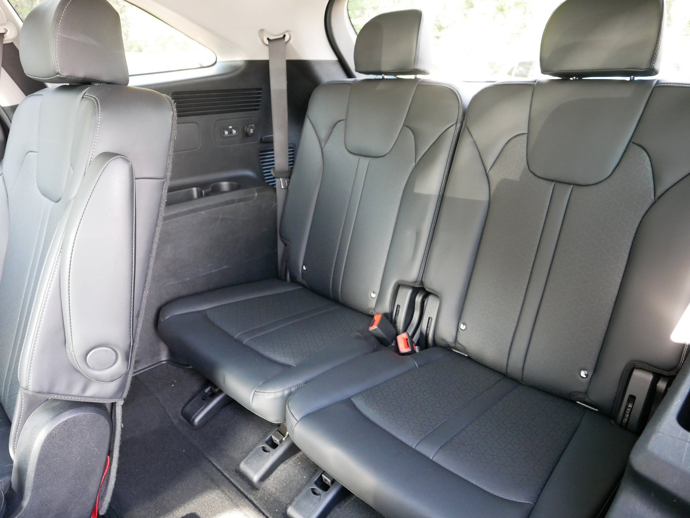 2022 Kia Sorento Hybrid S photo 29