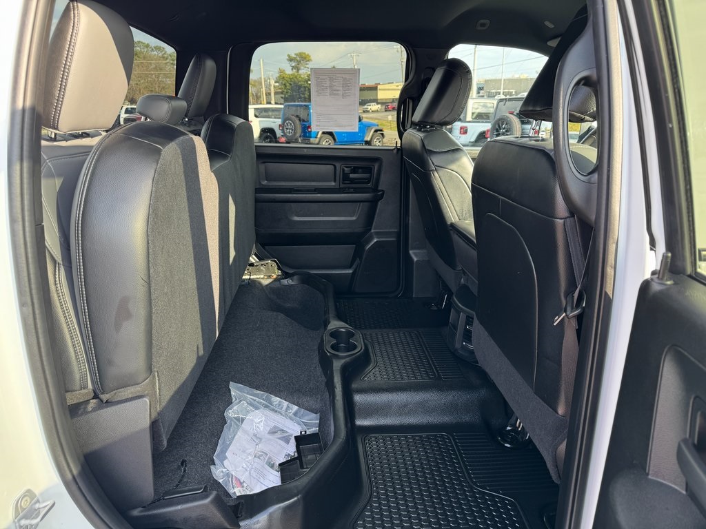 2022 Ram 3500 Tradesman photo 16