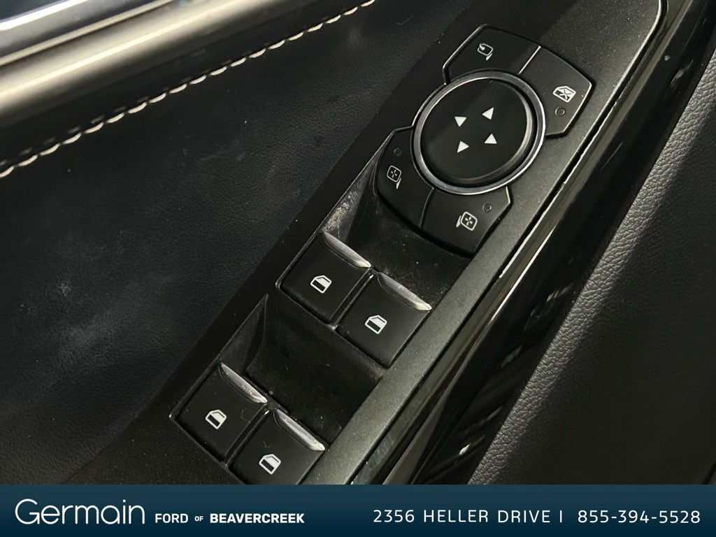 2022 Ford Explorer ST photo 13