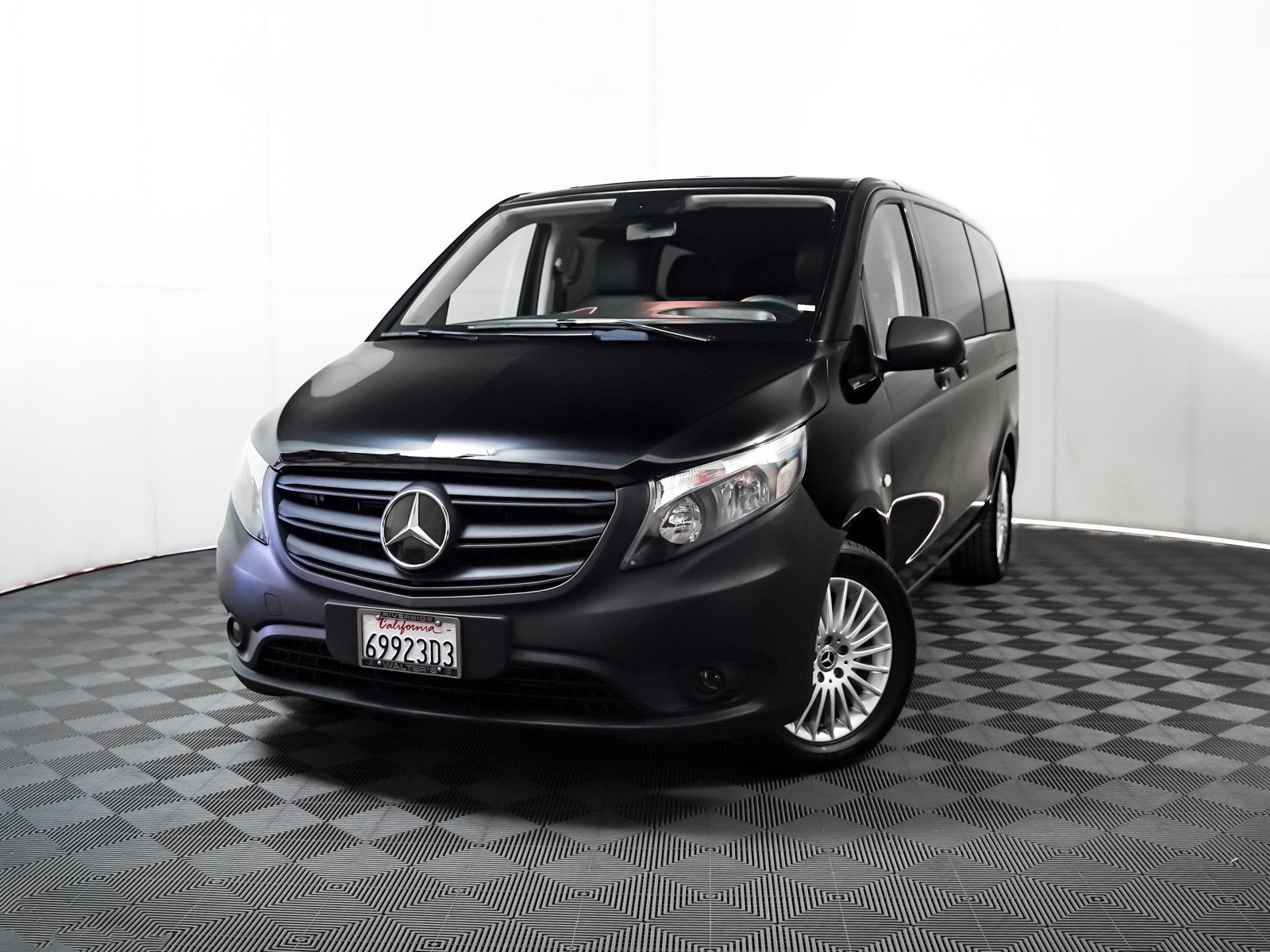 2023 Mercedes-Benz Metris Passenger Van Base