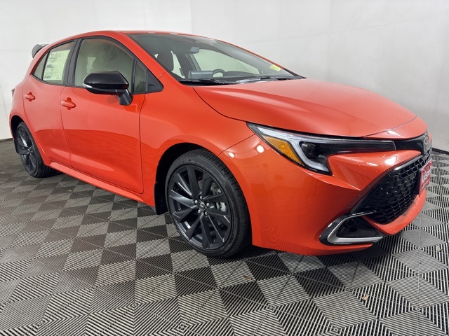 2026 Toyota Corolla Hatchback XSE's photo