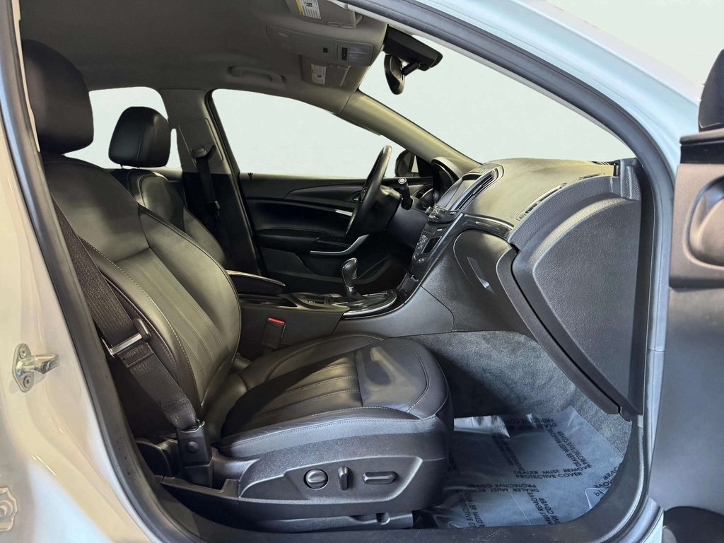 2017 Buick Regal Premium II photo 25