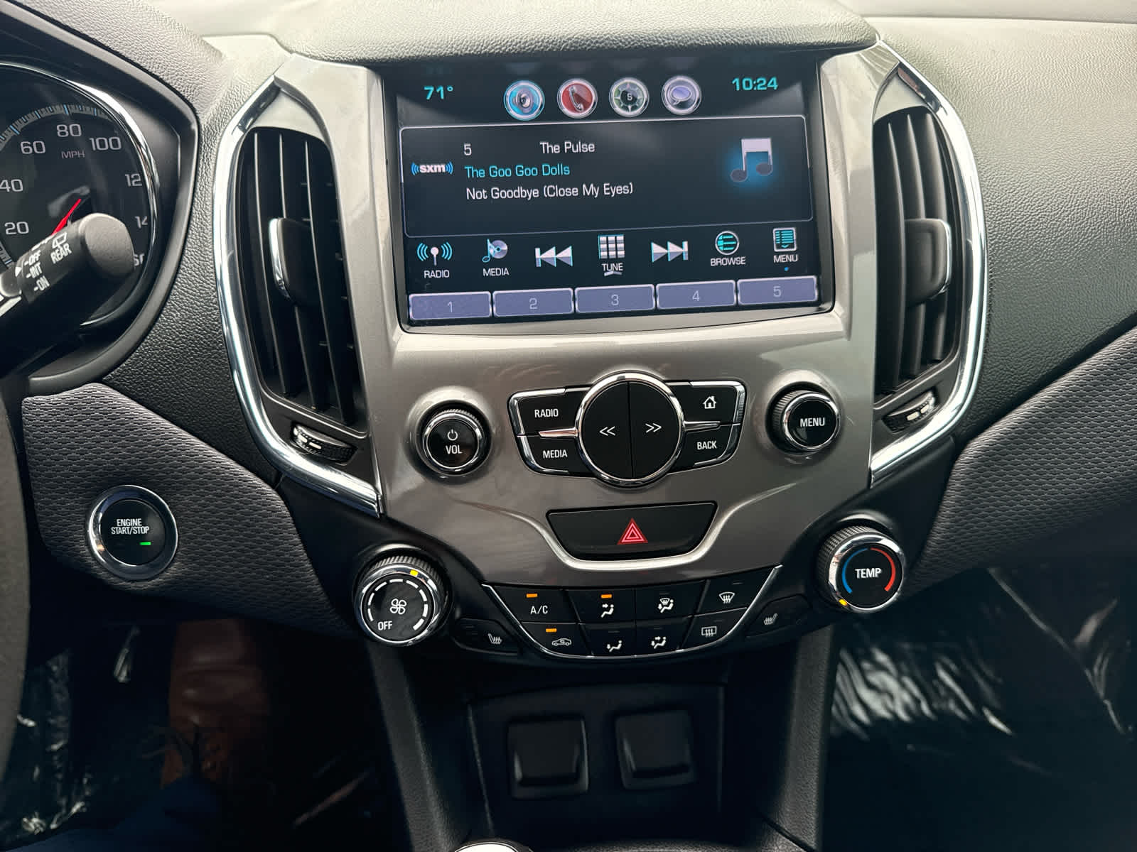 2018 Chevrolet Cruze LT photo 20