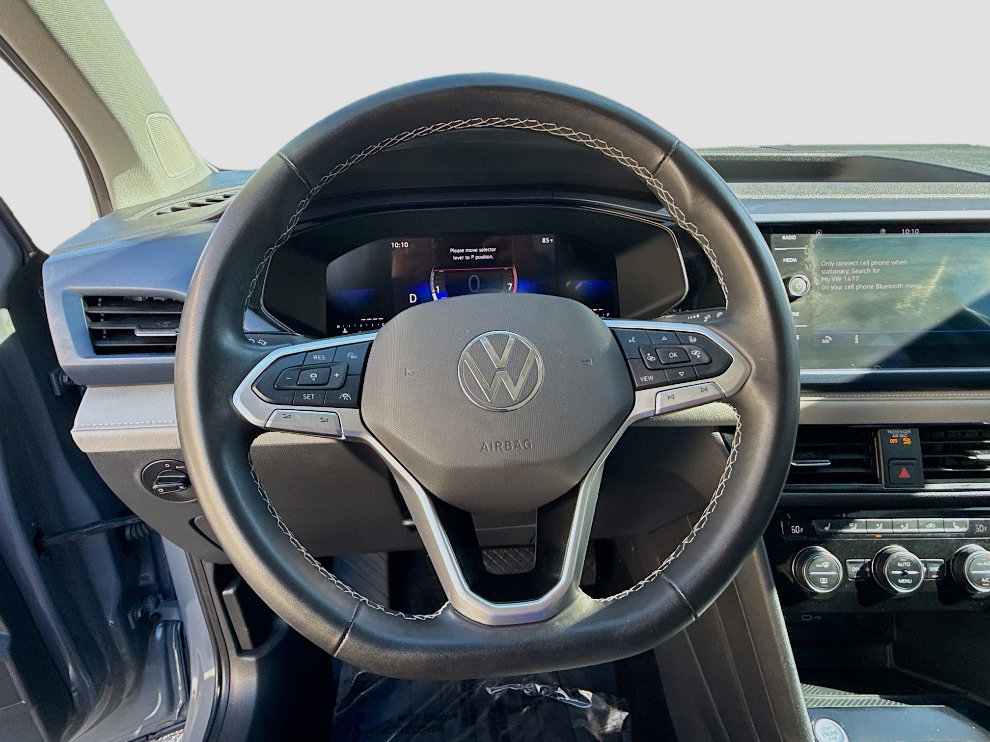 2024 Volkswagen Taos SE photo 4