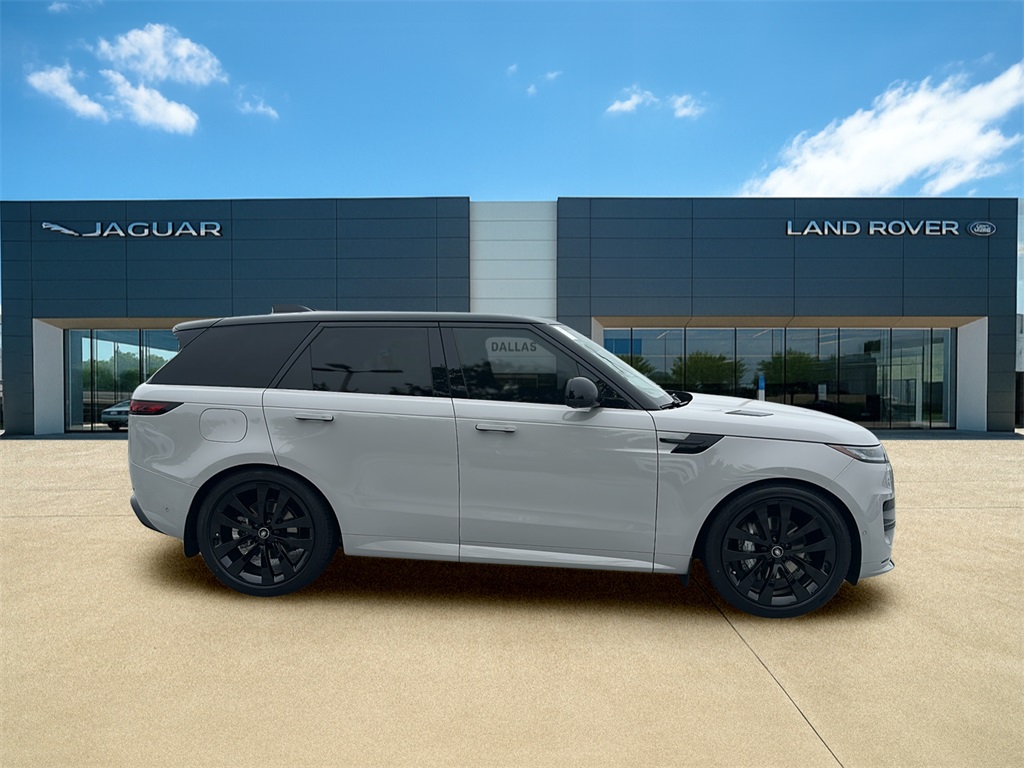 2025 Land Rover Range Rover Sport SE photo 2