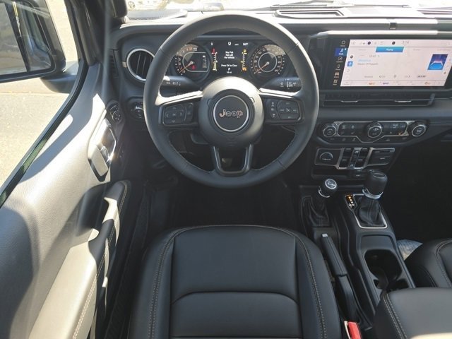 2025 Jeep Gladiator Sport photo 3