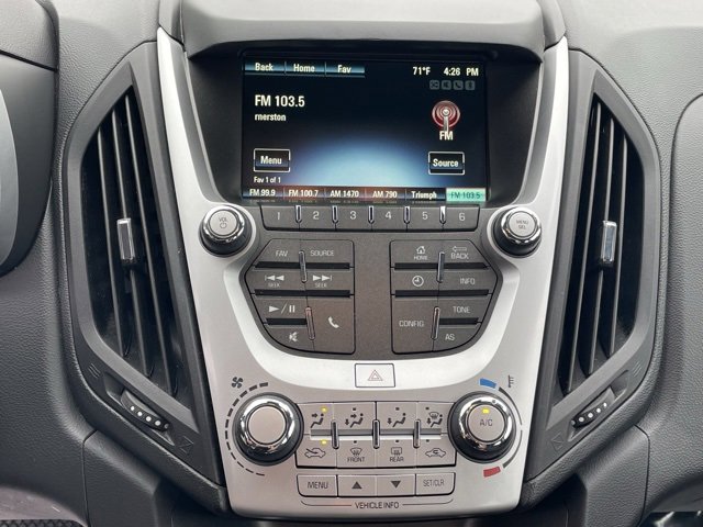 2017 Chevrolet Equinox LS photo 21