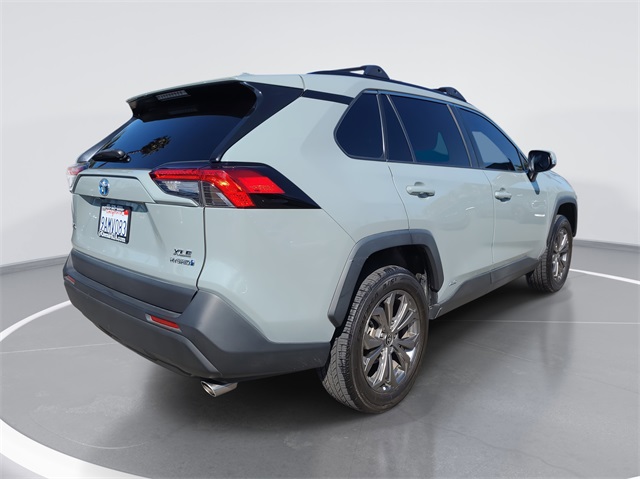 2022 Toyota RAV4 Hybrid XLE Premium photo 4
