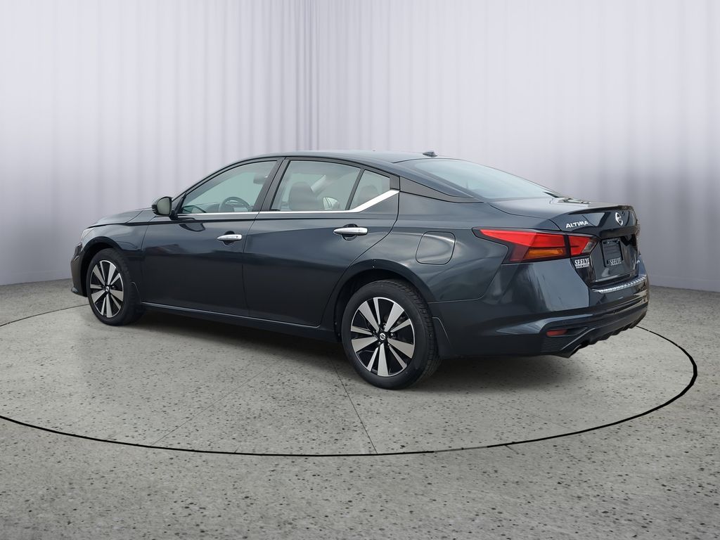2022 Nissan Altima 2.5 SV photo 3