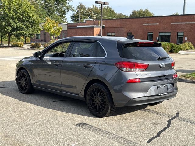 2019 Hyundai Elantra GT Base photo 5