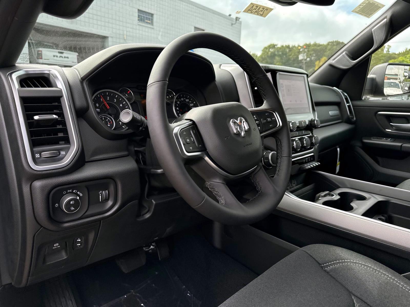 2025 Ram 1500 Big Horn photo 11
