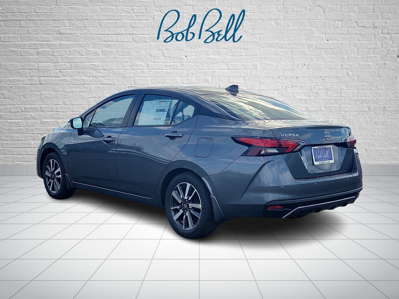 2025 Nissan Versa 1.6 SV photo 3
