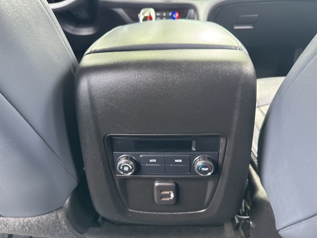 2019 Buick Enclave Essence photo 19