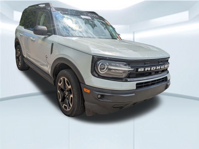 2021 Ford Bronco Sport Outer Banks photo 3