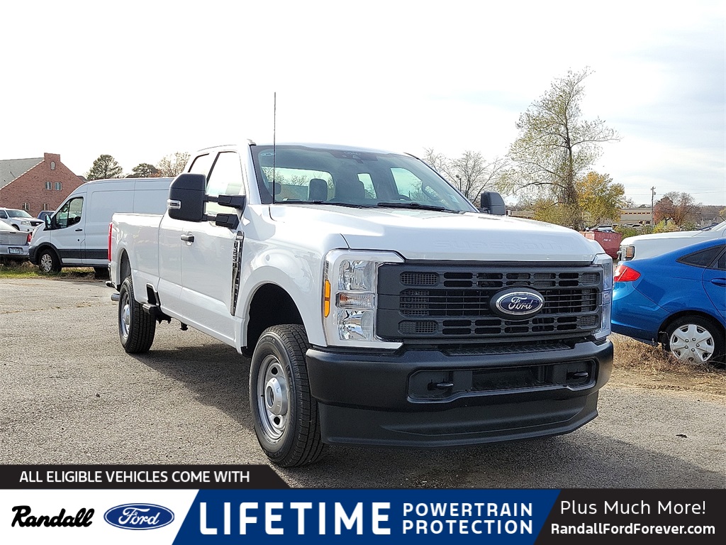 2026 Ford F-250 Super Duty XL's photo