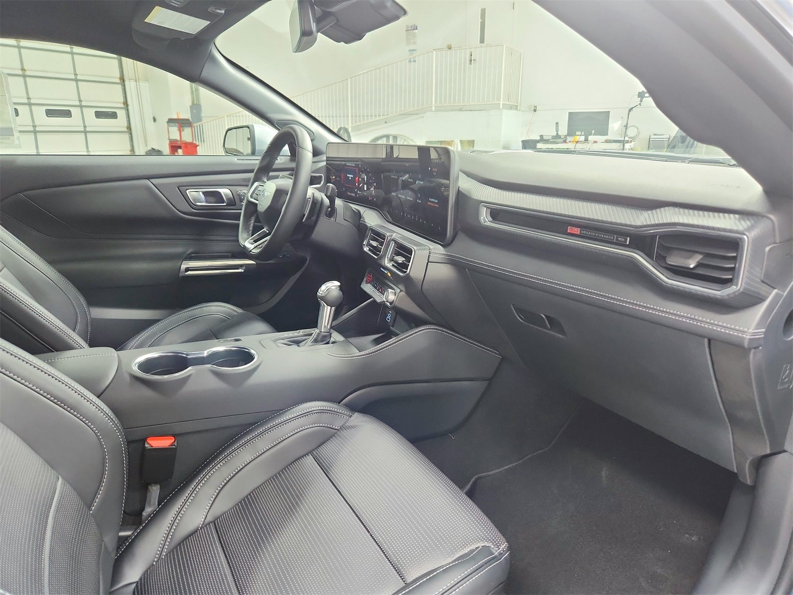 2025 Ford Mustang GT Premium photo 37