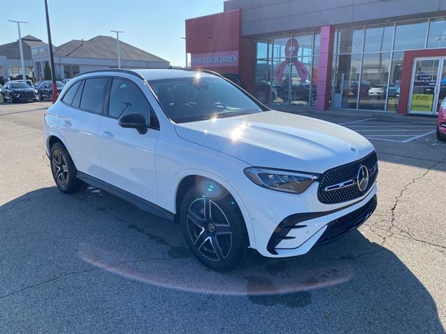 2025 Mercedes Benz GLC 300 4MATIC photo 4