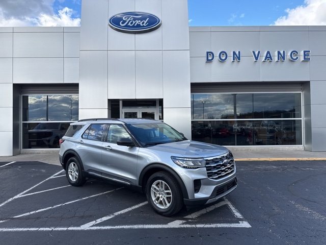 2025 Ford Explorer Active's photo
