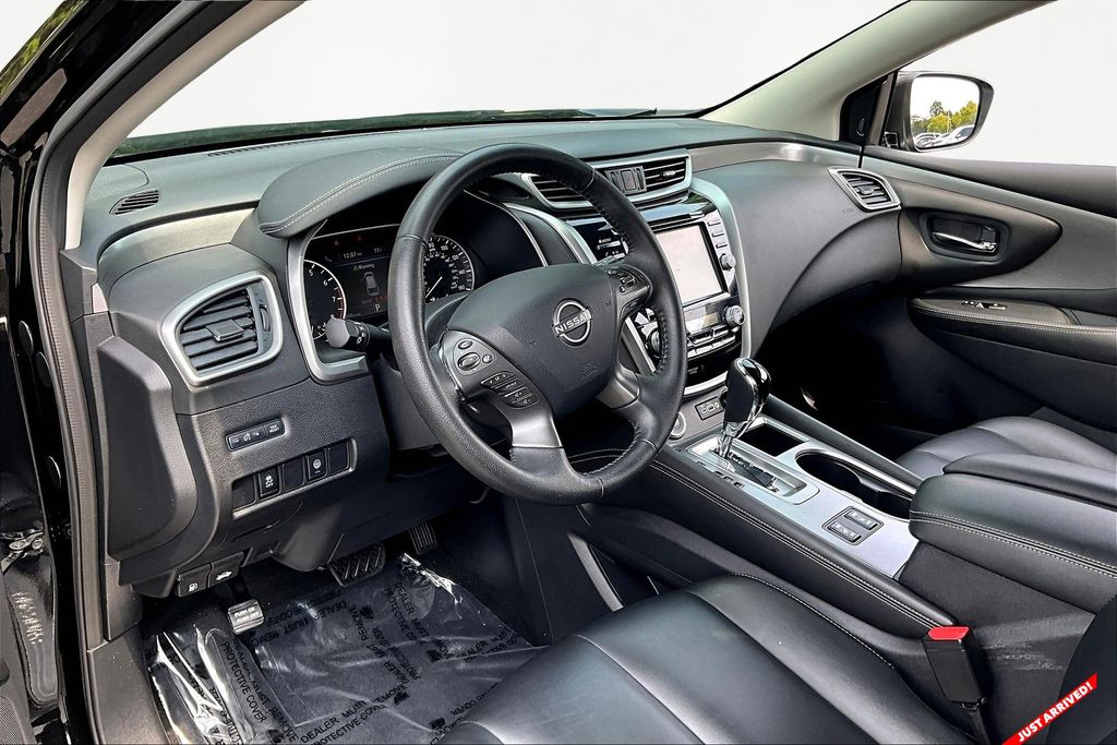 2024 Nissan Murano SV photo 12