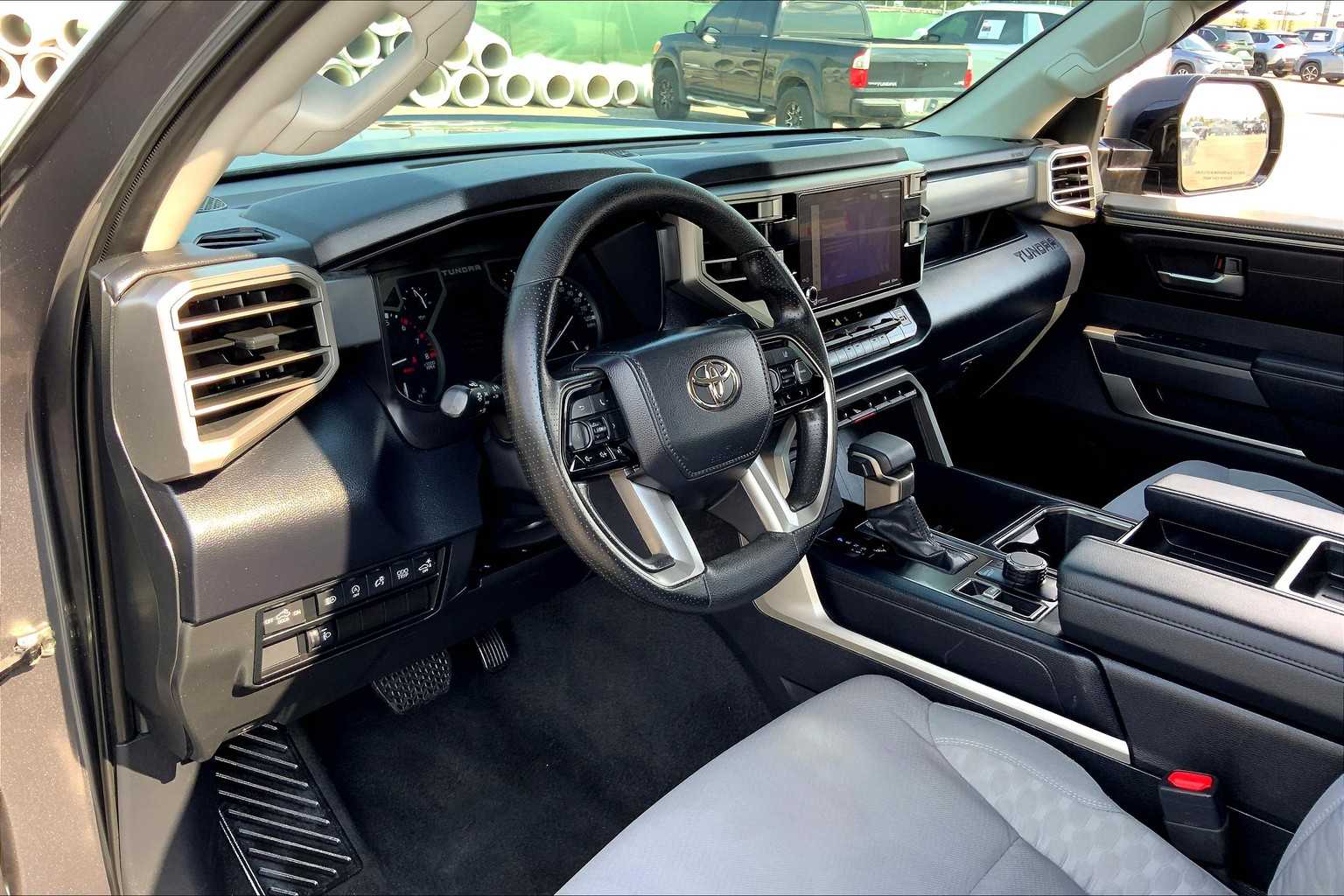 2023 Toyota Tundra SR5 photo 16