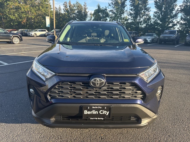 2019 Toyota RAV4 XLE photo 8