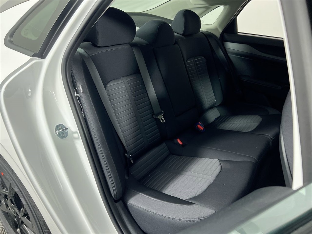 2025 Kia K5 LXS photo 26