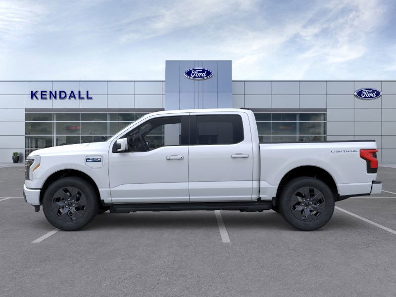 2025 Ford F-150 Lightning Lariat photo 3