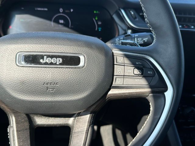 2023 Jeep Cherokee 4xe photo 20