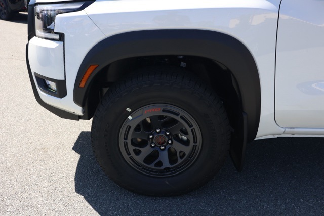 2026 Nissan Frontier Crew Cab PRO-4X photo 10
