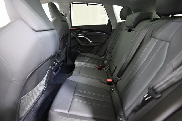 2025 Audi Q5 2.0T Premium Plus photo 6