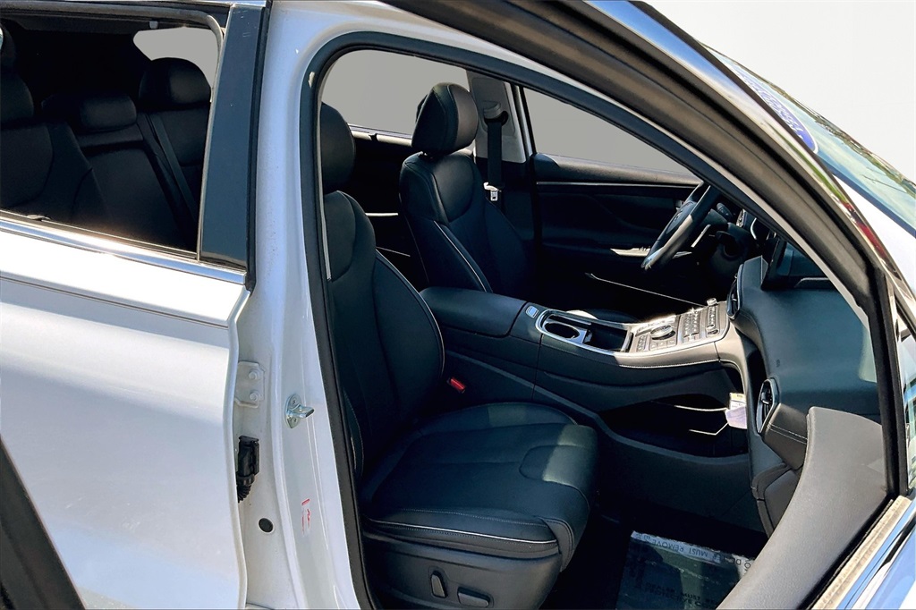 Image 7 of Certified Pre-Owned 2023 Hyundai Santa Fe Limited