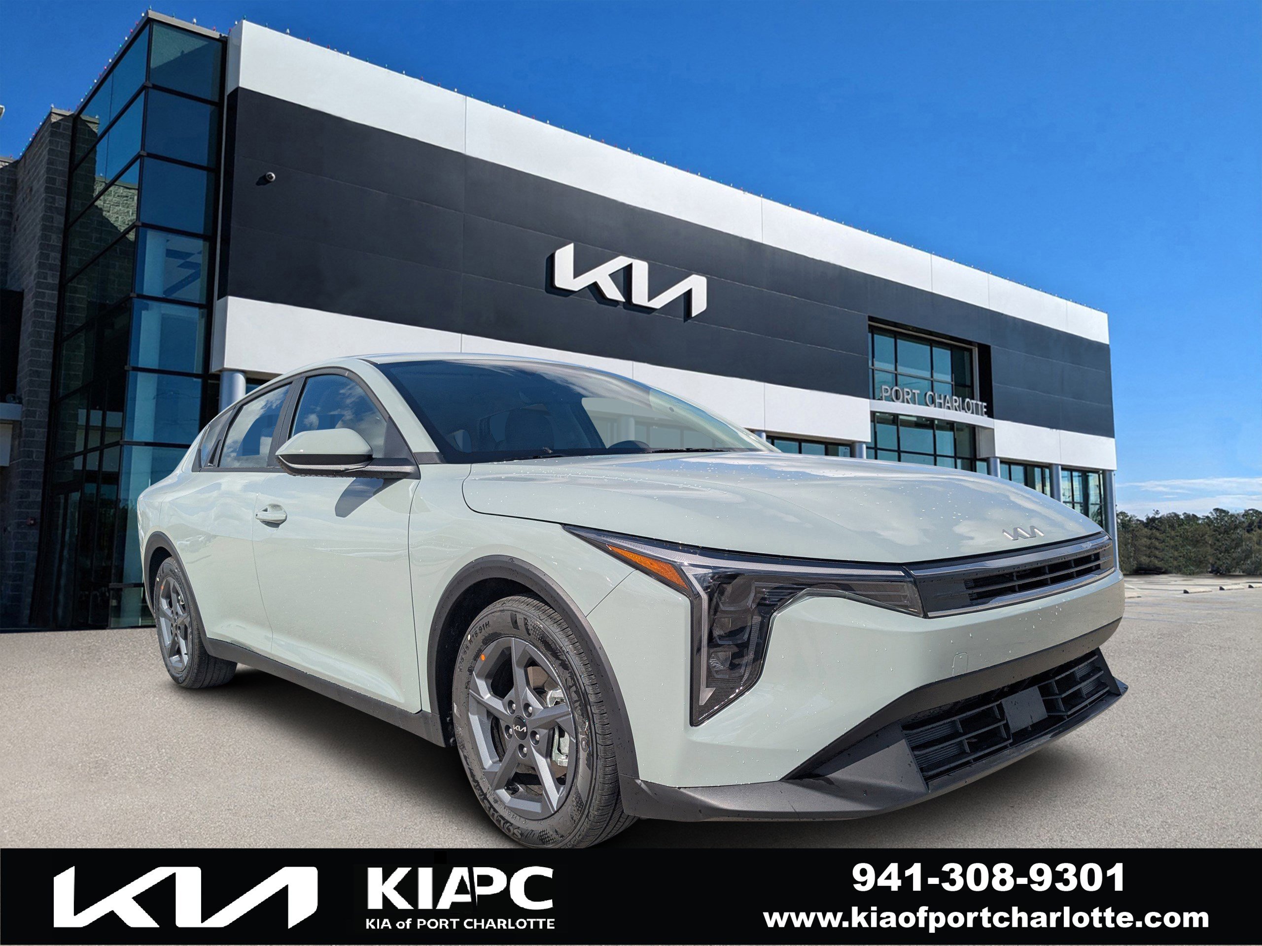 2025 Kia K4 LXS's photo
